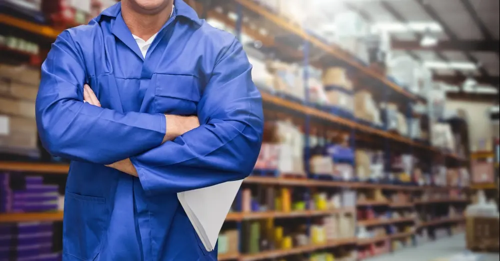 M&E Warehousing team member representing responsive local warehouse service